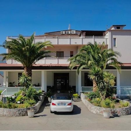 Hotel Vallisdea Sala Consilina Ngoại thất bức ảnh