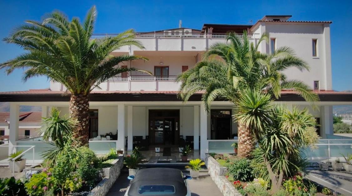 Hotel Vallisdea Sala Consilina Ngoại thất bức ảnh