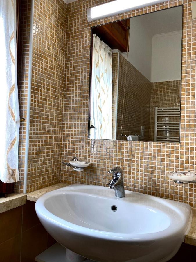 Hotel Vallisdea Sala Consilina Ngoại thất bức ảnh