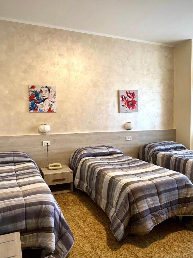 Hotel Vallisdea Sala Consilina Ngoại thất bức ảnh