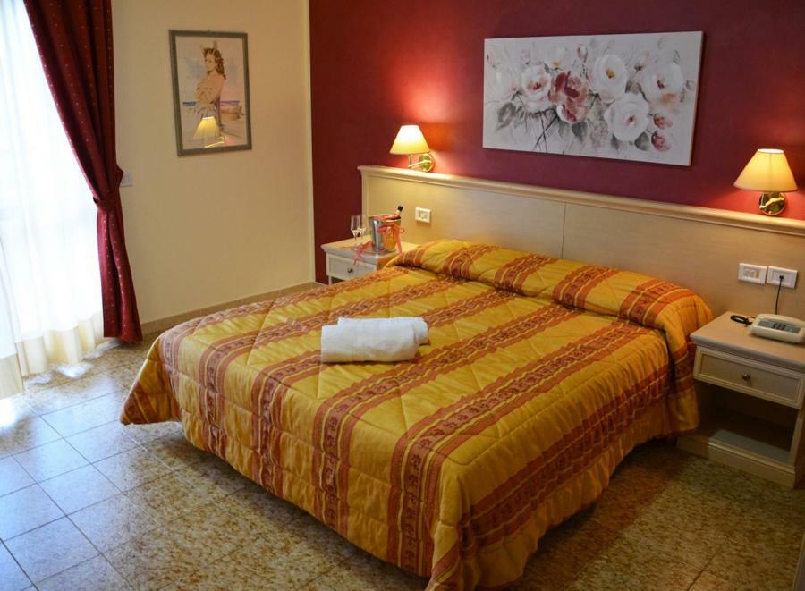 Hotel Vallisdea Sala Consilina Ngoại thất bức ảnh